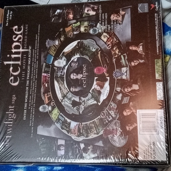 The Twilight Saga Eclipse Board Game- Sealed - Picture 3 of 3